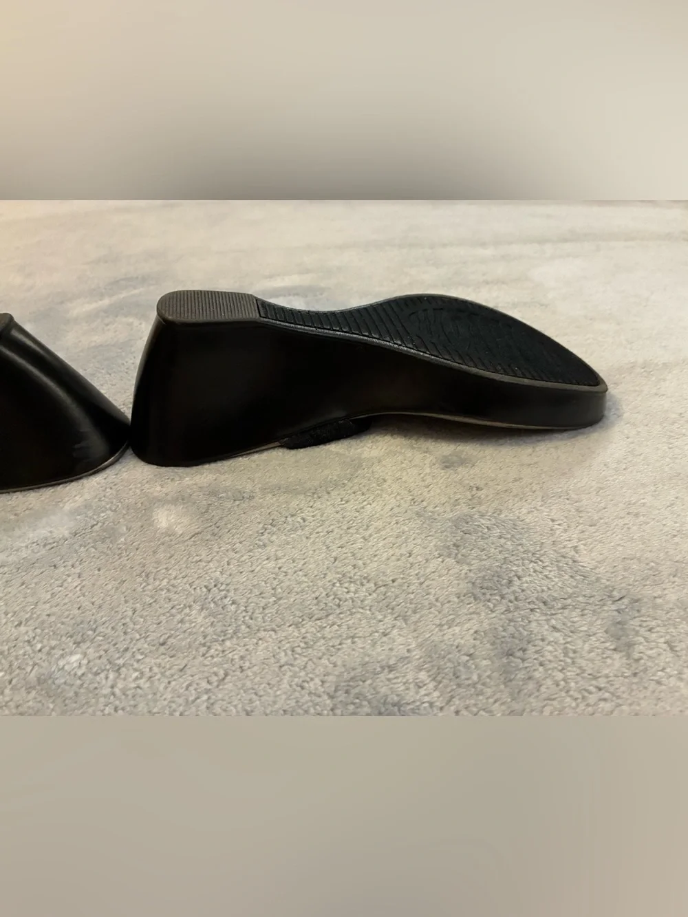 Women's White Mountain Brand Black Rhinestone Wedge Thong Sandals - Size 6